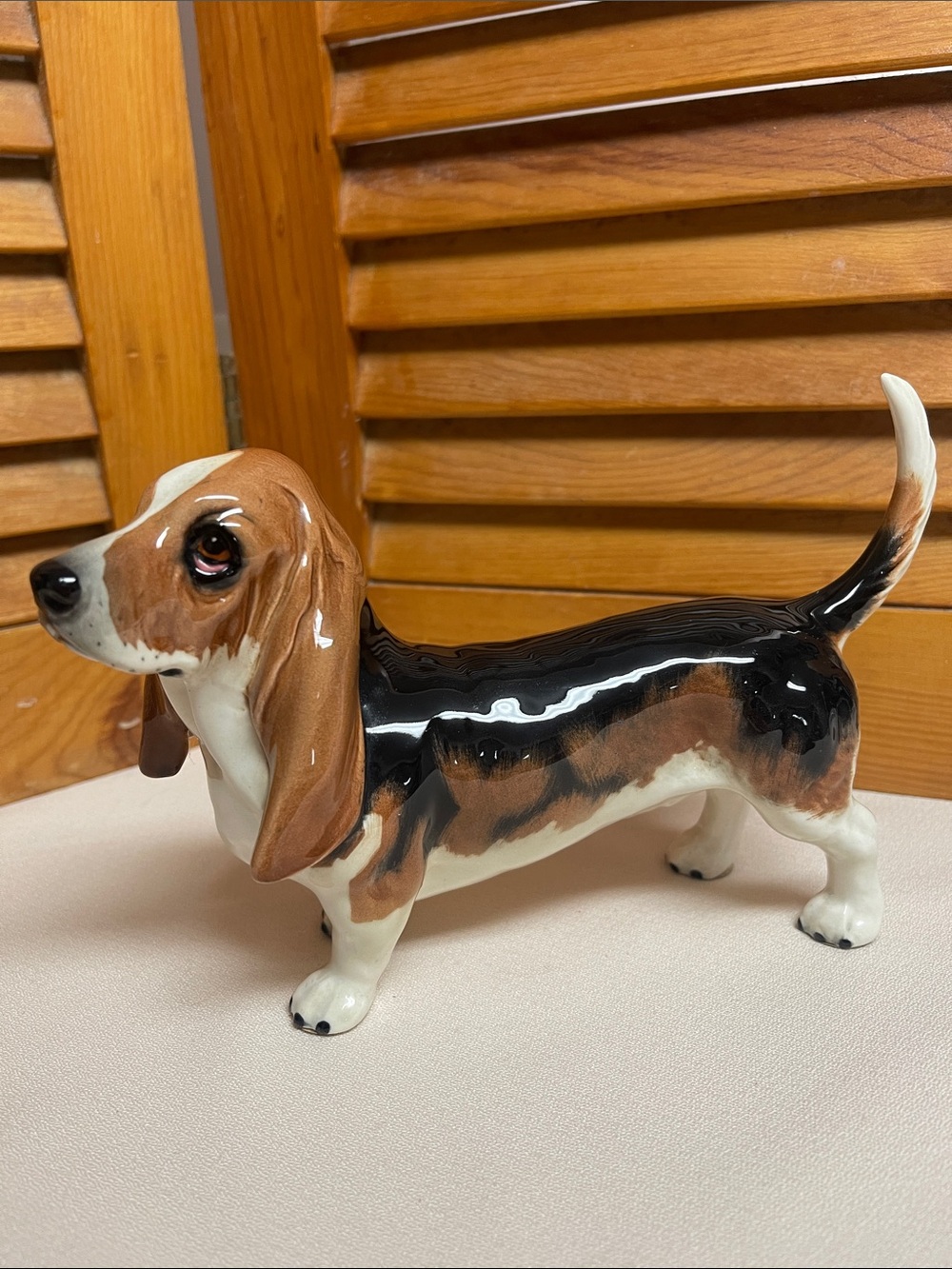 Beswick Basset Hound Ceramic Dog Figurine in Brown, Black & White